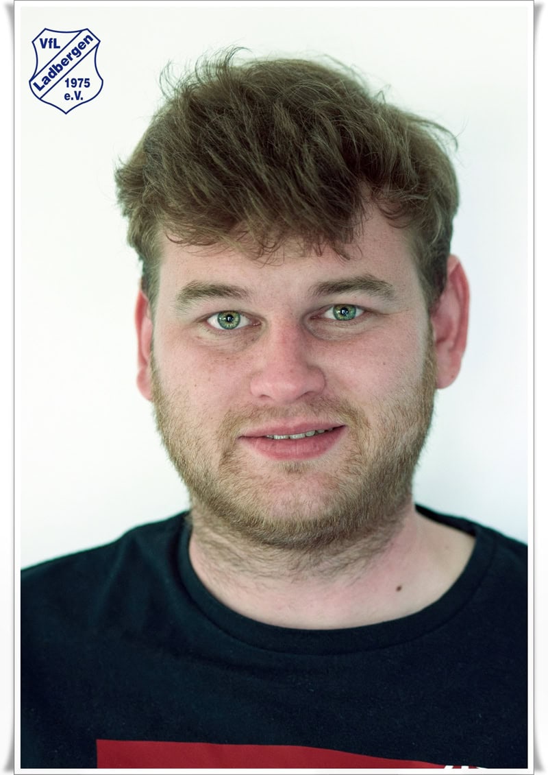2. Geschäftsführer

Jannik Potthoff